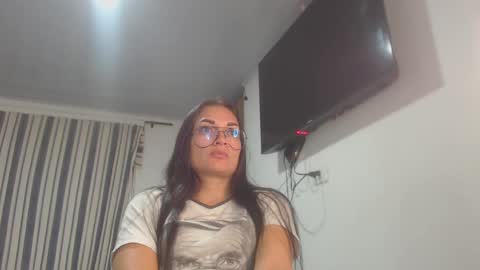 Snapshot of killey_saints chatting on October 9, 2025, 2:09 am killey online show from October 9, 2025, 2:09 am