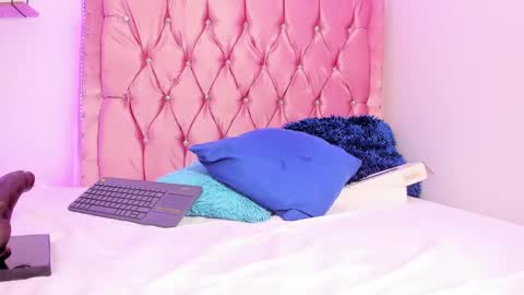 kim online show from March 11, 2025, 10:53 pm