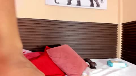 kim online show from April 1, 2026, 8:17 pm