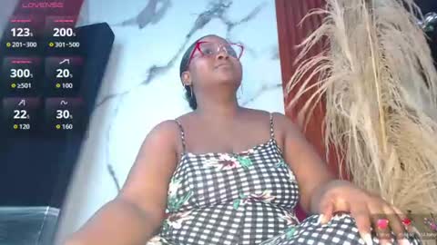 Snapshot of kim_brown2 chatting on June 21, 2026, 2:36 am Kim Follow me please online show from June 21, 2026, 2:36 am