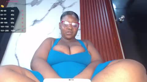 Snapshot of kim_brown2 chatting on June 24, 2026, 3:27 am Kim Follow me please online show from June 24, 2026, 3:27 am