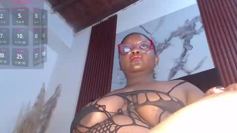 Snapshot of kim_brown2 chatting on July 15, 2026, 1:55 am Kim Follow me please online show from July 15, 2026, 1:55 am