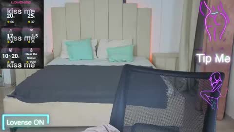 Kim online show from December 21, 2025, 2:57 pm