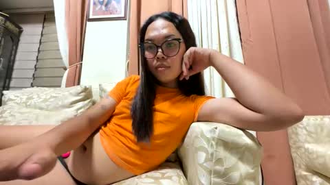 Snapshot of kim_kyile chatting on April 11, 2026, 7:18 pm KYLIE online show from April 11, 2026, 7:18 pm