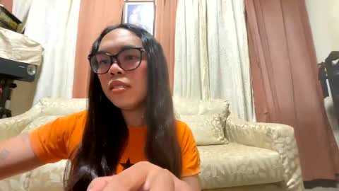 Snapshot of kim_kyile chatting on May 24, 2026, 2:33 pm KYLIE online show from May 24, 2026, 2:33 pm