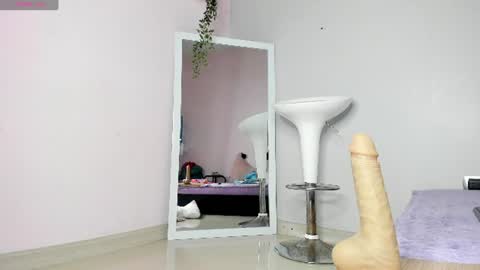 Snapshot of kimapril chatting on June 12, 2026, 10:08 pm April online show from June 12, 2026, 10:08 pm