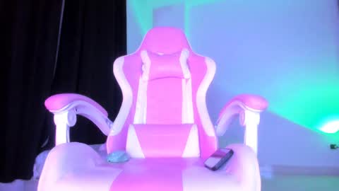 kim online show from May 15, 2026, 7:37 am