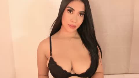 Snapshot of kimberlin_cam_ chatting on July 6, 2026, 8:44 pm Kimberlin online show from July 6, 2026, 8:44 pm