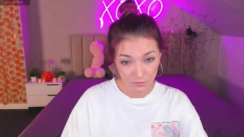 kimberlly_smith online show from November 4, 2025, 12:54 am