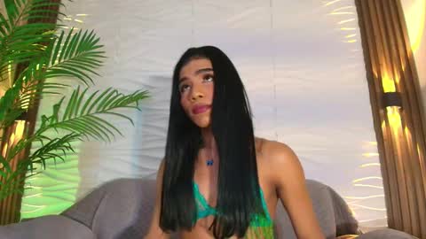 Snapshot of kimberly_gonzalez1 chatting on October 19, 2025, 4:02 am kimberly gonzalez online show from October 19, 2025, 4:02 am