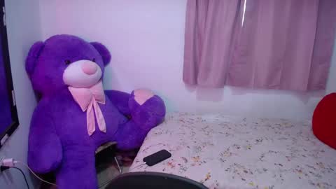 Kim online show from September 18, 2025, 11:45 am