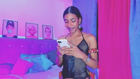 Your Queen KIM online show from December 19, 2024, 12:34 am