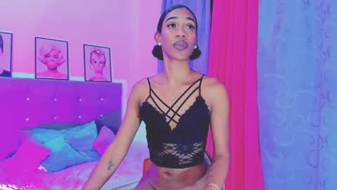 Your Queen KIM online show from January 4, 2025, 5:16 am