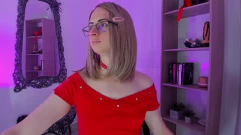 kimberly_thonson online show from November 27, 2025, 4:42 pm