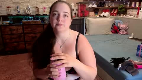 Snapshot of kimberlycaprice chatting on May 15, 2026, 8:10 am kimberlycaprice online show from May 15, 2026, 8:10 am
