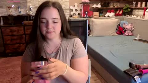 Snapshot of kimberlycaprice chatting on May 23, 2026, 2:43 pm kimberlycaprice online show from May 23, 2026, 2:43 pm