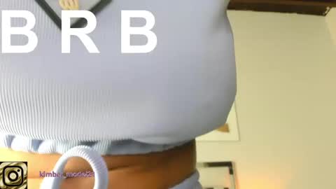 Snapshot of kimberlycoxxx chatting on December 18, 2024, 1:48 am kimberly online show from December 18, 2024, 1:48 am