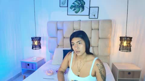kimberlyfox_t online show from May 26, 2026, 12:34 pm