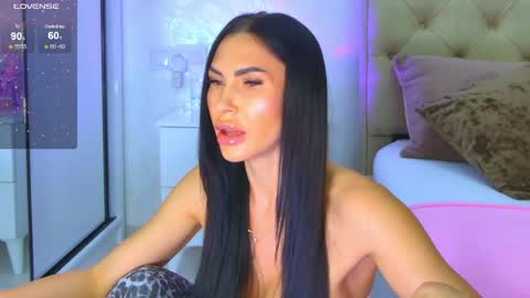 KIm online show from May 25, 2026, 4:02 pm