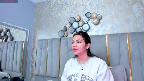  KIM  online show from December 21, 2025, 3:35 am