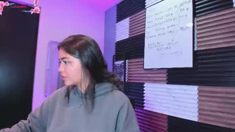  KIM  online show from July 3, 2026, 3:13 am