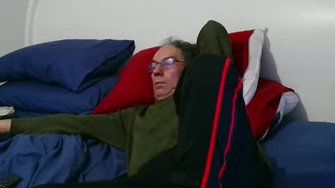 Snapshot of kimintheshed chatting on November 1, 2025, 3:30 am kimintheshed online show from November 1, 2025, 3:30 am