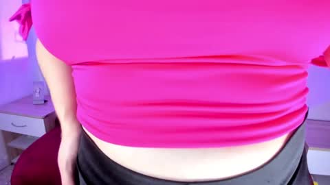 Camila online show from March 5, 2025, 12:44 pm