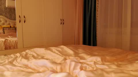 Snapshot of kimlee4 chatting on December 1, 2024, 4:29 pm Kim Lee online show from December 1, 2024, 4:29 pm