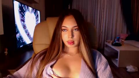 Snapshot of kimlee4 chatting on December 28, 2024, 8:47 pm Kim Lee online show from December 28, 2024, 8:47 pm