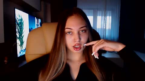 Snapshot of kimlee4 chatting on January 5, 2025, 2:30 pm Kim Lee online show from January 5, 2025, 2:30 pm