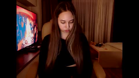 Snapshot of kimlee4 chatting on January 7, 2025, 4:27 pm Kim Lee online show from January 7, 2025, 4:27 pm