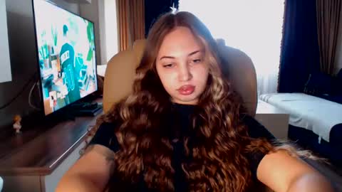 Snapshot of kimlee4 chatting on January 8, 2025, 12:37 pm Kim Lee online show from January 8, 2025, 12:37 pm