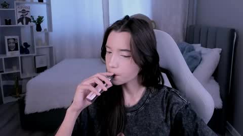 Snapshot of kimm_wong chatting on May 26, 2026, 3:02 am kimm wong online show from May 26, 2026, 3:02 am
