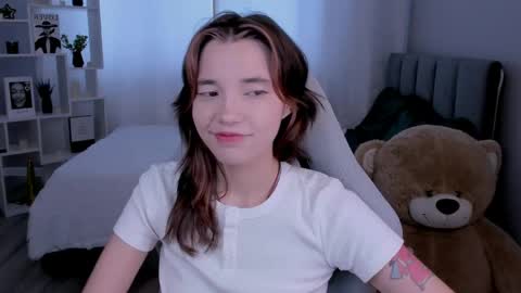 Snapshot of kimm_wong chatting on June 1, 2026, 3:41 am kimm wong online show from June 1, 2026, 3:41 am