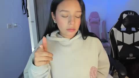 kimmi online show from September 28, 2025, 10:15 pm