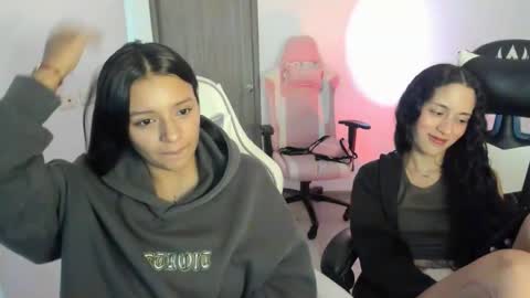 Snapshot of kimmi_foxy chatting on February 5, 2026, 10:14 pm kimmi online show from February 5, 2026, 10:14 pm