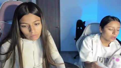 Snapshot of kimmi_foxy chatting on February 19, 2026, 11:12 pm kimmi online show from February 19, 2026, 11:12 pm