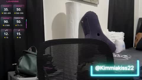 Kimmi online show from October 21, 2025, 6:41 pm