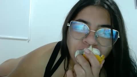 Kimmy online show from November 7, 2025, 3:23 pm