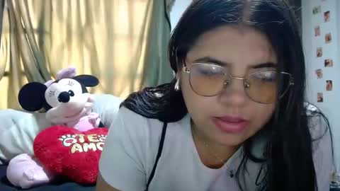 Kimmy online show from November 11, 2025, 6:19 pm