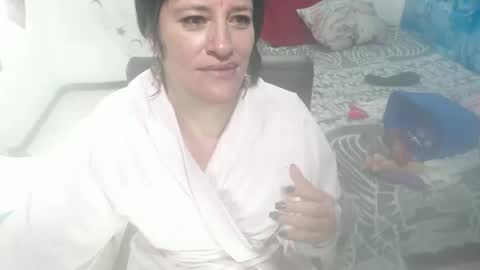 Snapshot of kimmy_sander1 chatting on February 9, 2025, 9:49 pm Kimmy online show from February 9, 2025, 9:49 pm