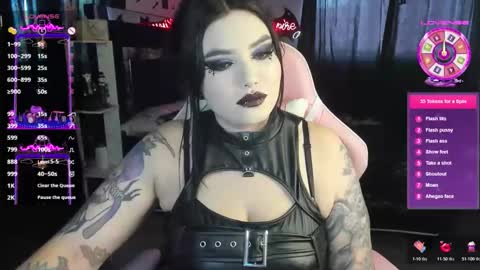 Kim  online show from April 22, 2026, 5:25 pm