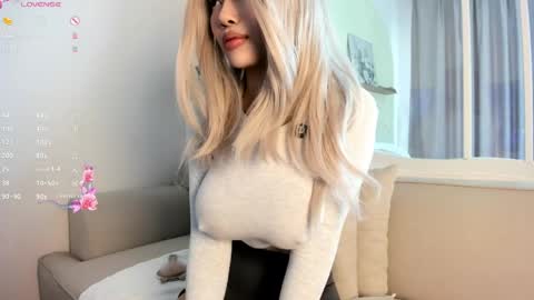 Kim online show from May 19, 2026, 6:53 am