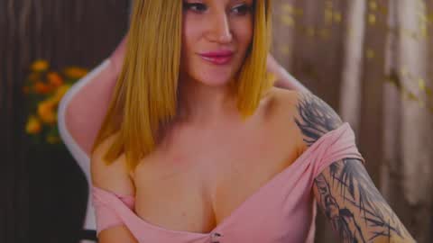 KimSkye online show from January 31, 2025, 2:48 am