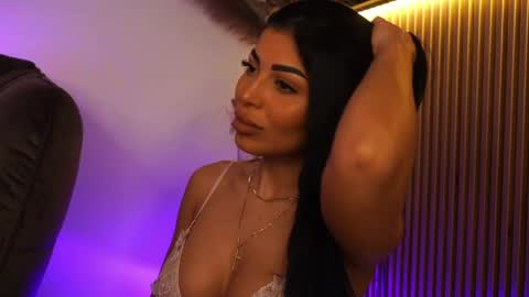 Andreea online show from April 18, 2026, 8:53 pm