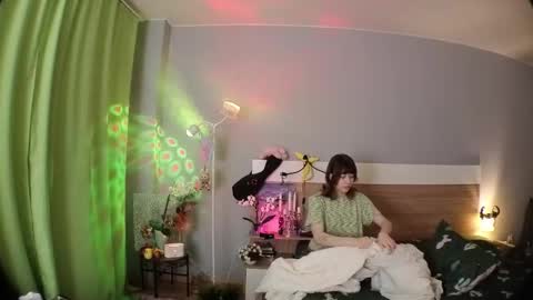 kina_ka online show from November 24, 2025, 4:34 am