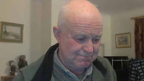 Snapshot of kindahairy4u chatting on January 16, 2026, 7:29 pm kindahairy4u online show from January 16, 2026, 7:29 pm