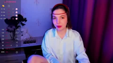 Hazel online show from December 5, 2025, 1:03 am