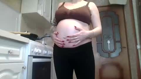 fansly kindlybitch follow online show from April 8, 2026, 12:38 pm