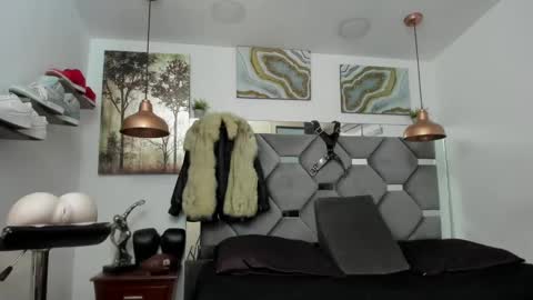 Snapshot of king_fitt_ chatting on January 23, 2025, 3:54 pm HOT MEN BLACK online show from January 23, 2025, 3:54 pm